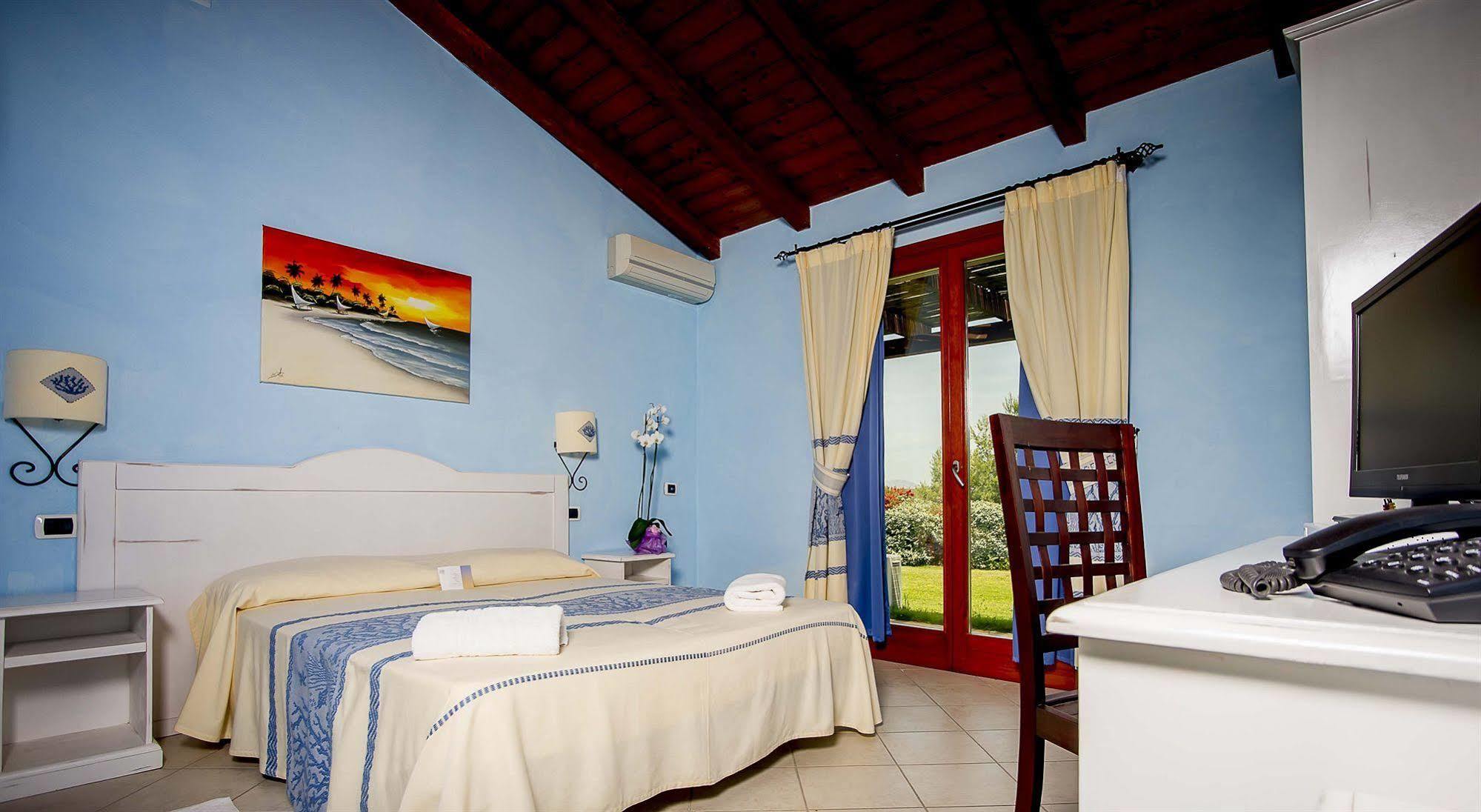 Hotel Tupei Calasetta Zewnętrze zdjęcie